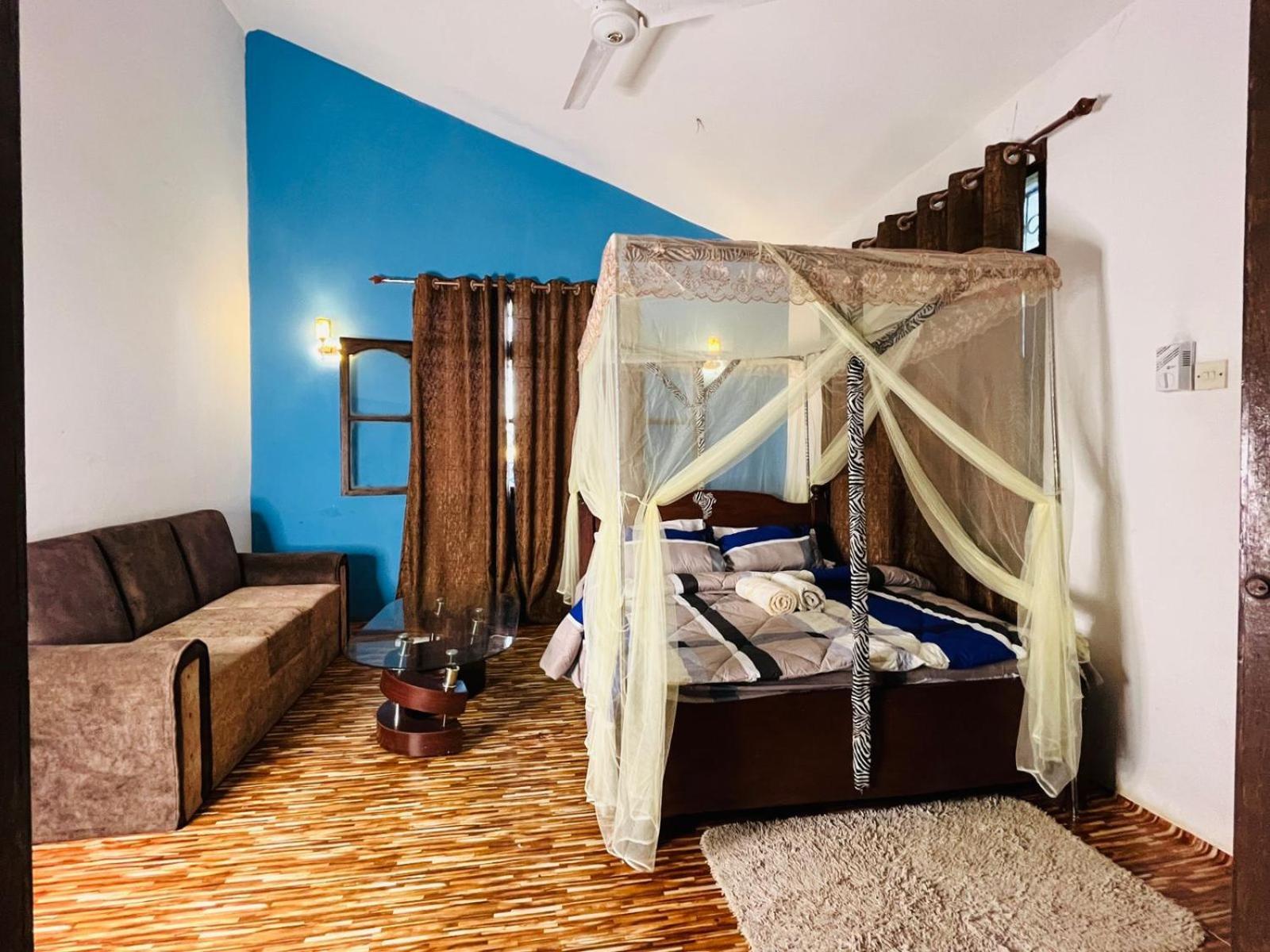 Akogo House - Bnb , Hostel, Backpackers & Volunteer Center Μομπάσα Εξωτερικό φωτογραφία