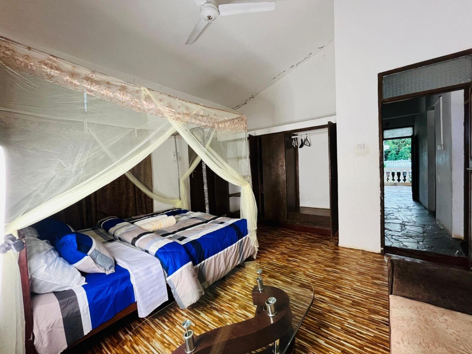 Akogo House - Bnb , Hostel, Backpackers & Volunteer Center Μομπάσα Εξωτερικό φωτογραφία