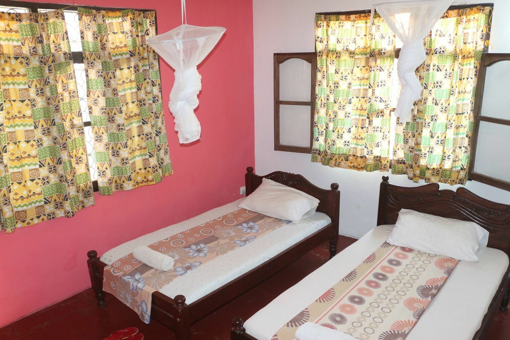 Akogo House - Bnb , Hostel, Backpackers & Volunteer Center Μομπάσα Εξωτερικό φωτογραφία